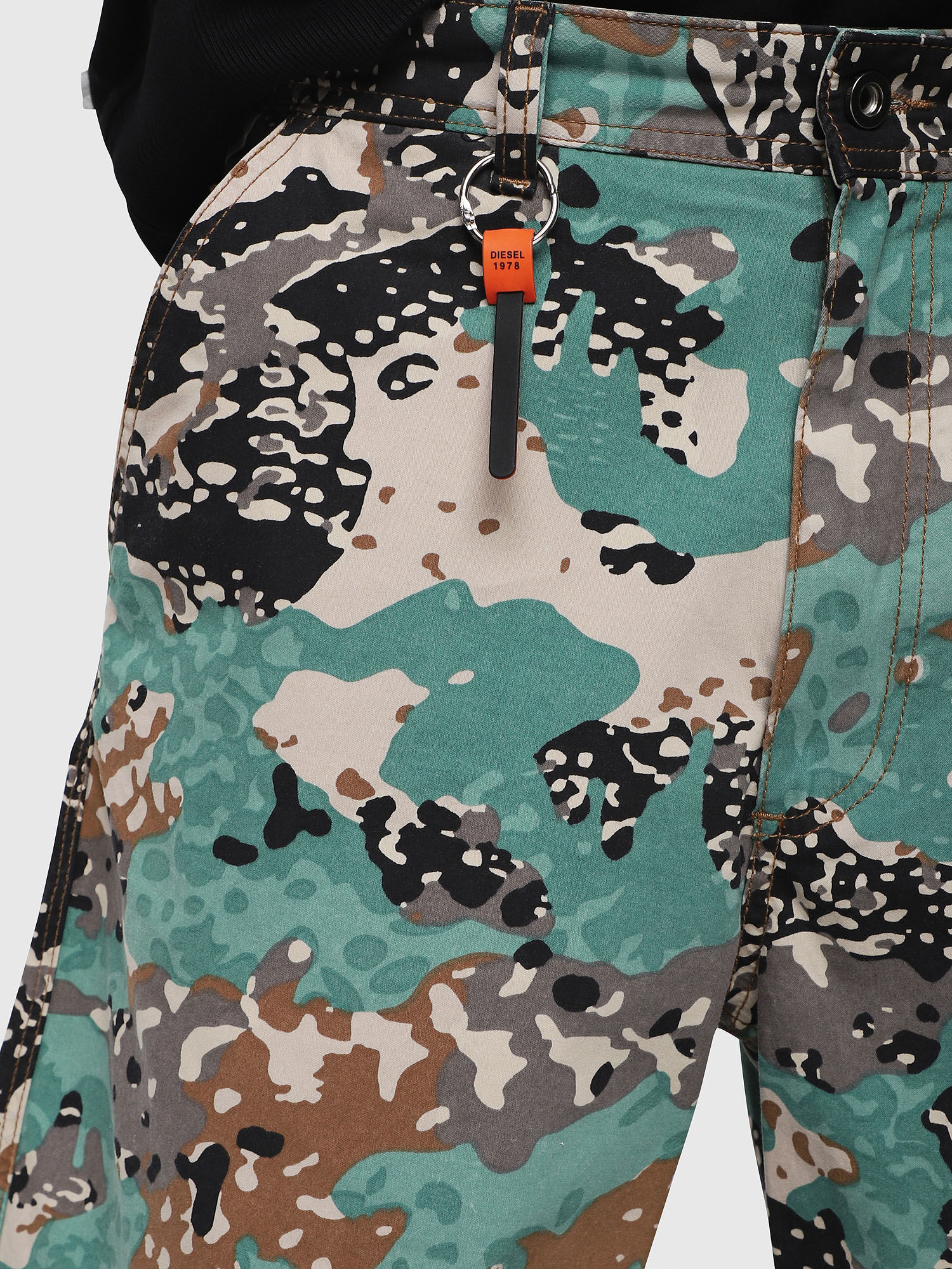 diesel cargo shorts