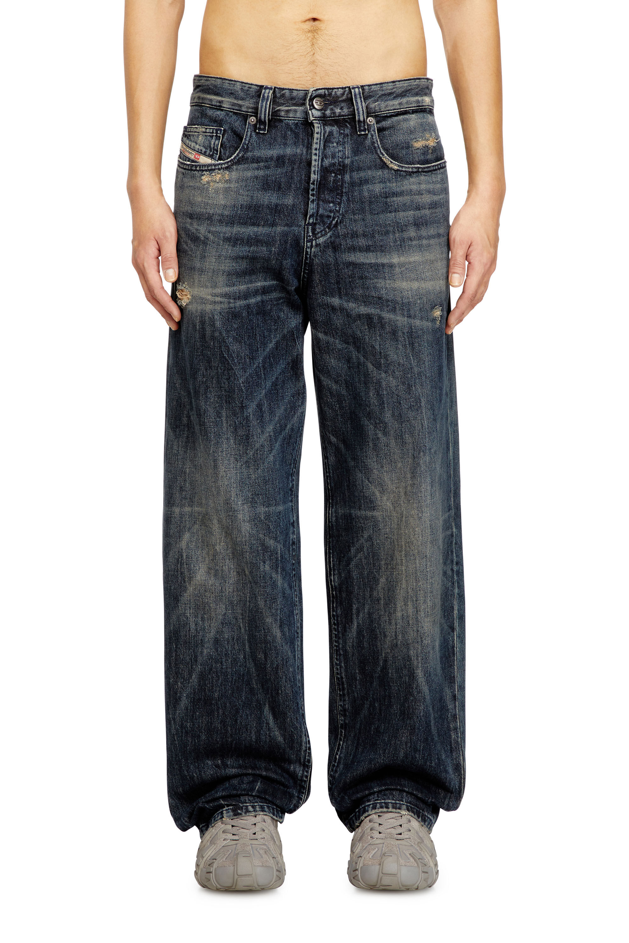 Men's Relaxed Jeans | Low Waist 2001 D-MacroDark Blue | Diesel LV