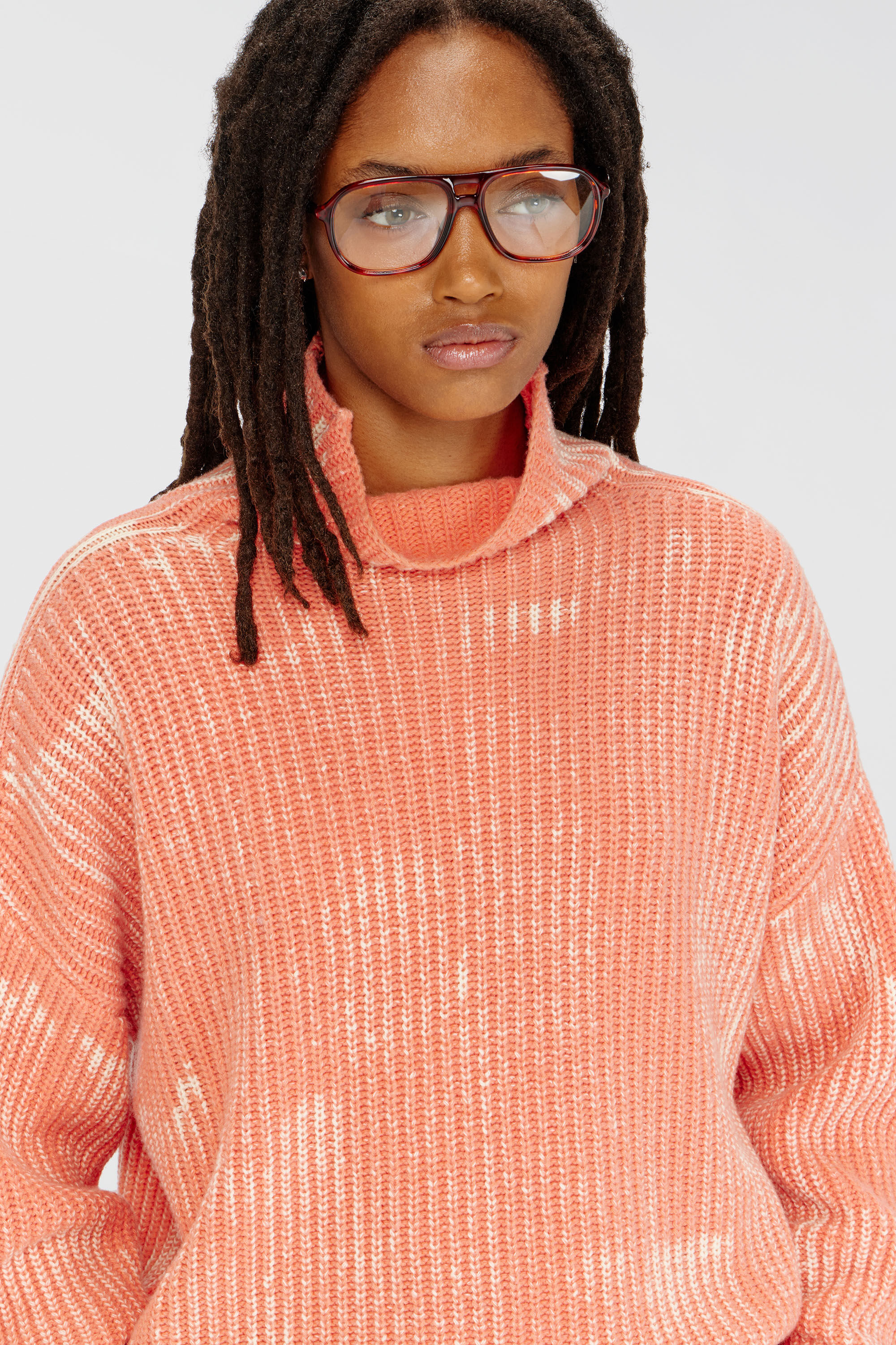 Diesel - M-AMET, Woman's Funnel-neck jumper in ribbed wool blend in Coral Rose - 5