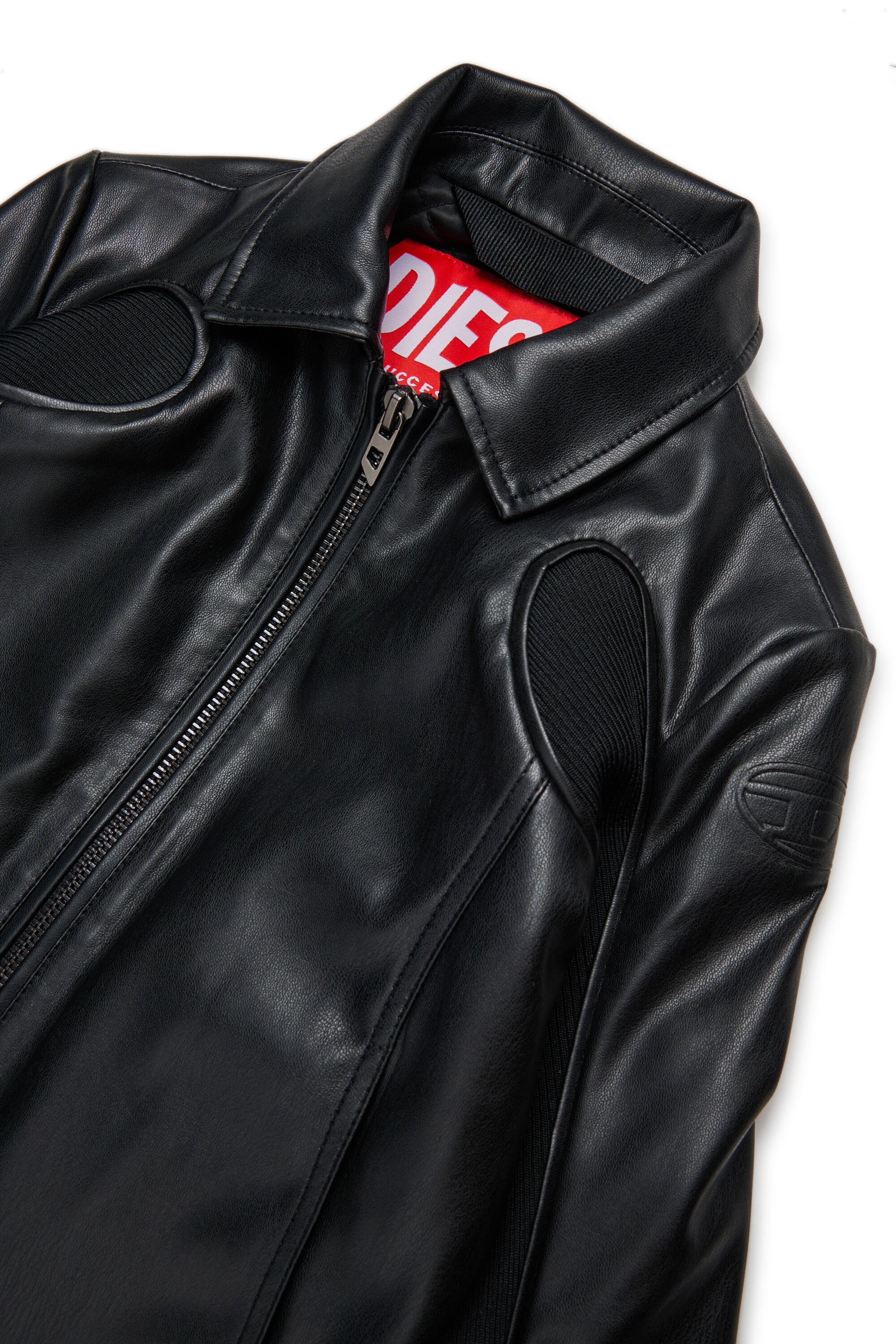 JLTOTEMP1, Black
