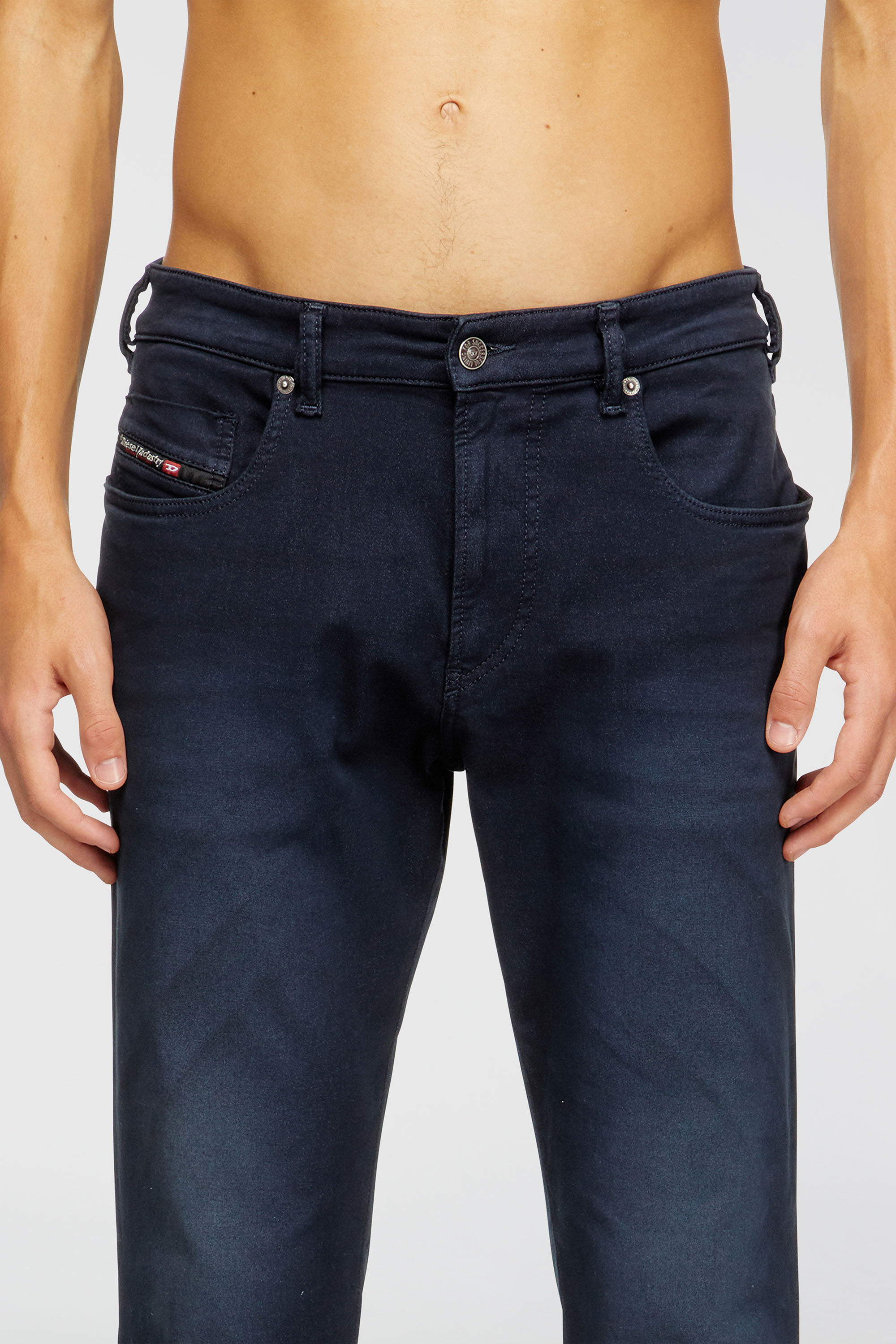 Diesel - Man's Slim 2062 D-Strukt Joggjeans&reg; 0670M, Dark Blue - 5