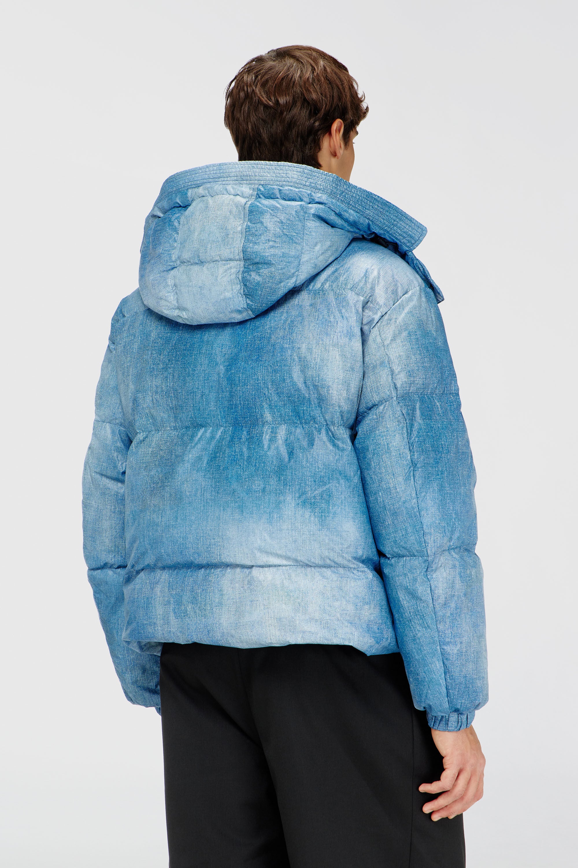 Diesel - W-ROLLY-WRD-BFBN, Man's Hooded down jacket with denim-effect print in Light Blue - 4