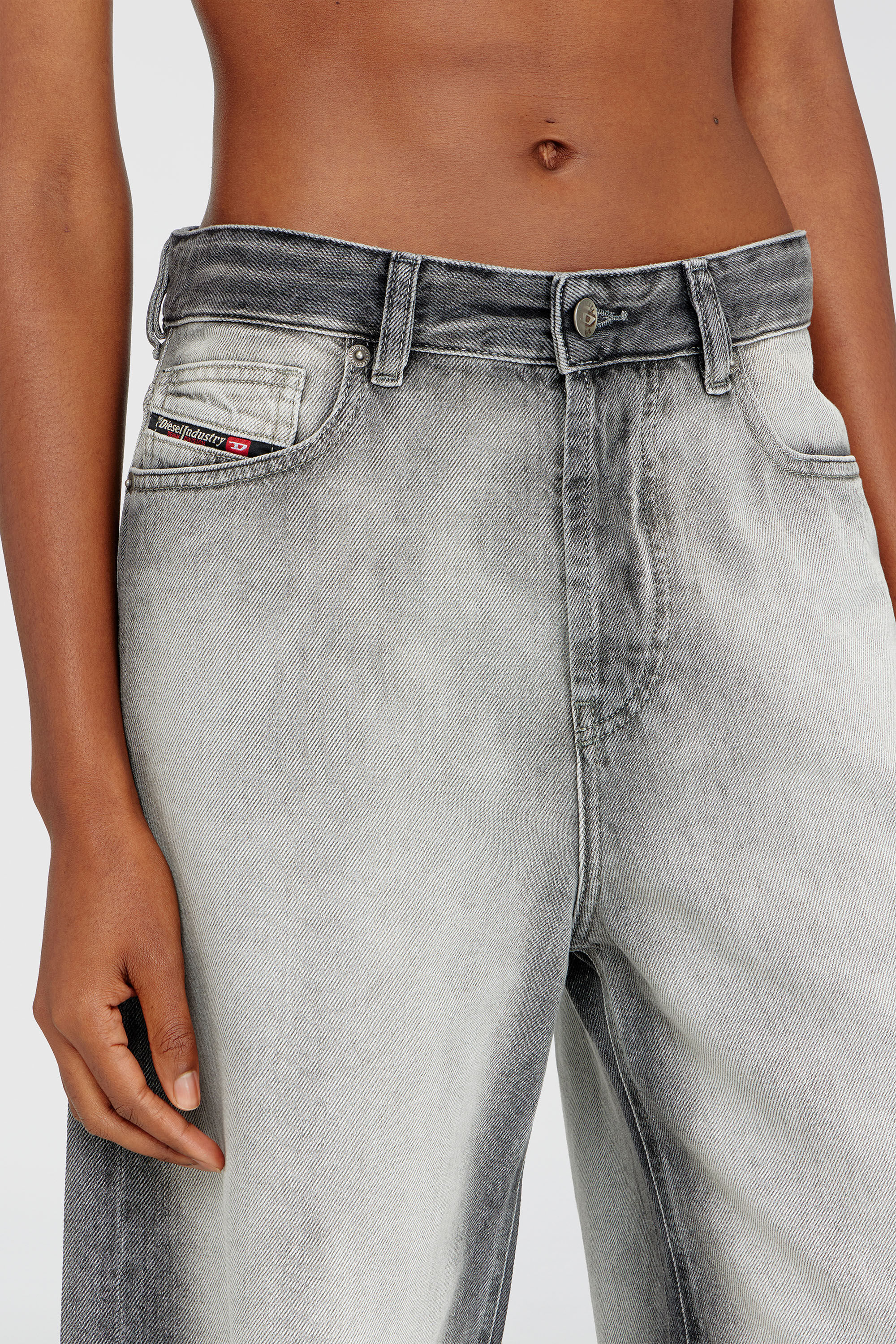 Diesel - DE-SIRE-SHORT-FSI, Woman's Shorts in soft skeleton denim in Grey - 5