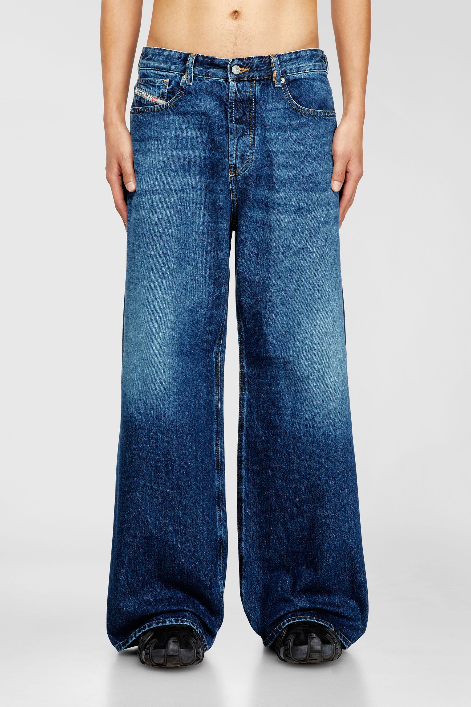 Diesel - Unisex's Relaxed Jeans 1996 D-Sire 09I27, Dark Blue - 6