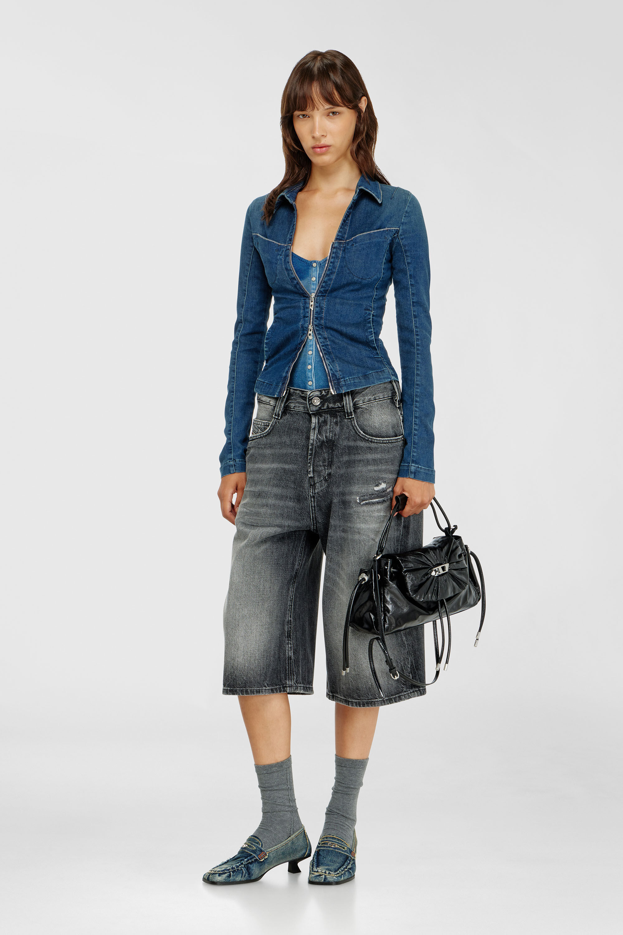 Diesel - SCRUNCH-D TOP HANDLE, Woman's Scrunch-D - Top-handle bag in shiny wrinkled leather in Black - 1