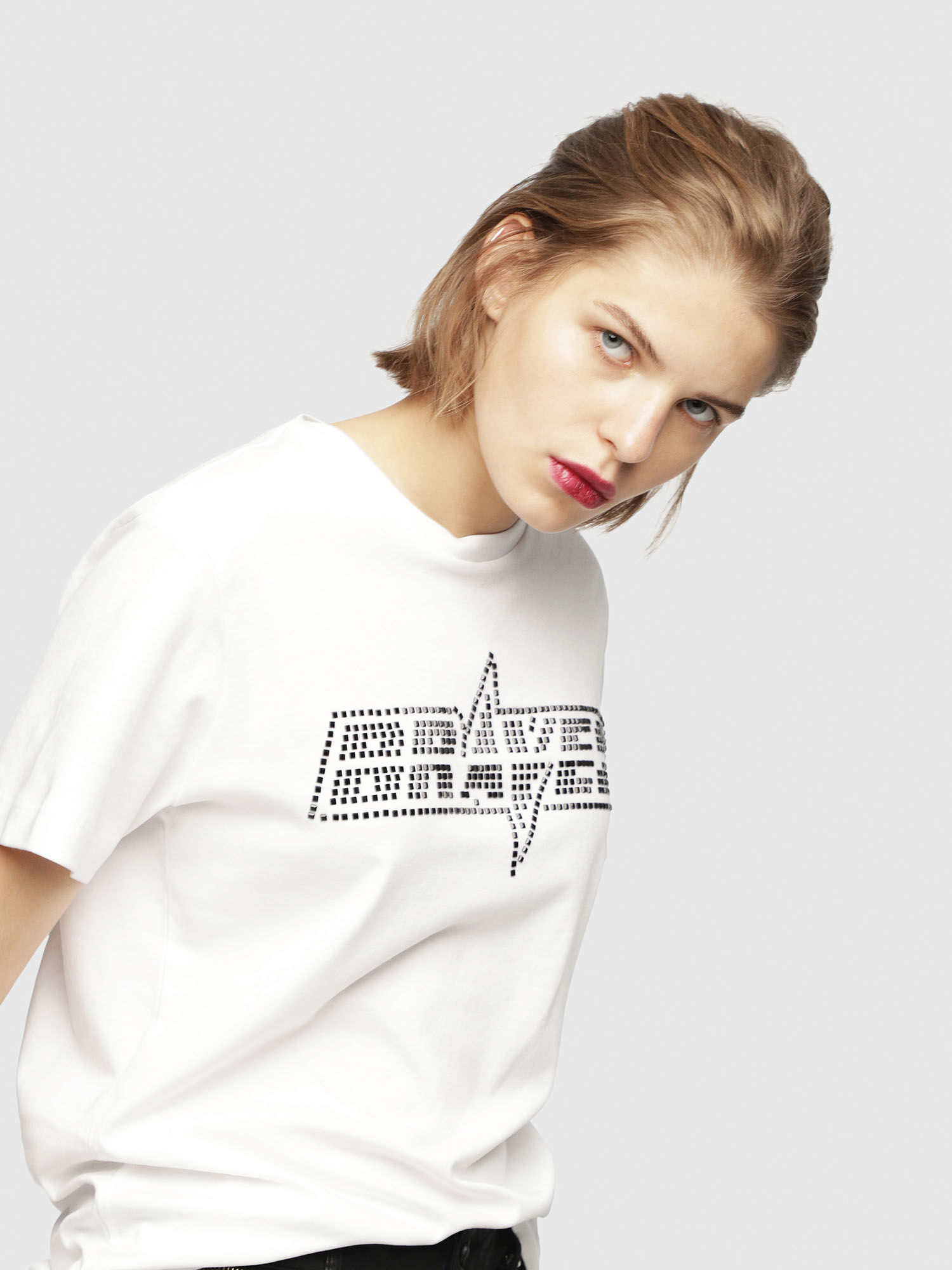 white braves t shirt