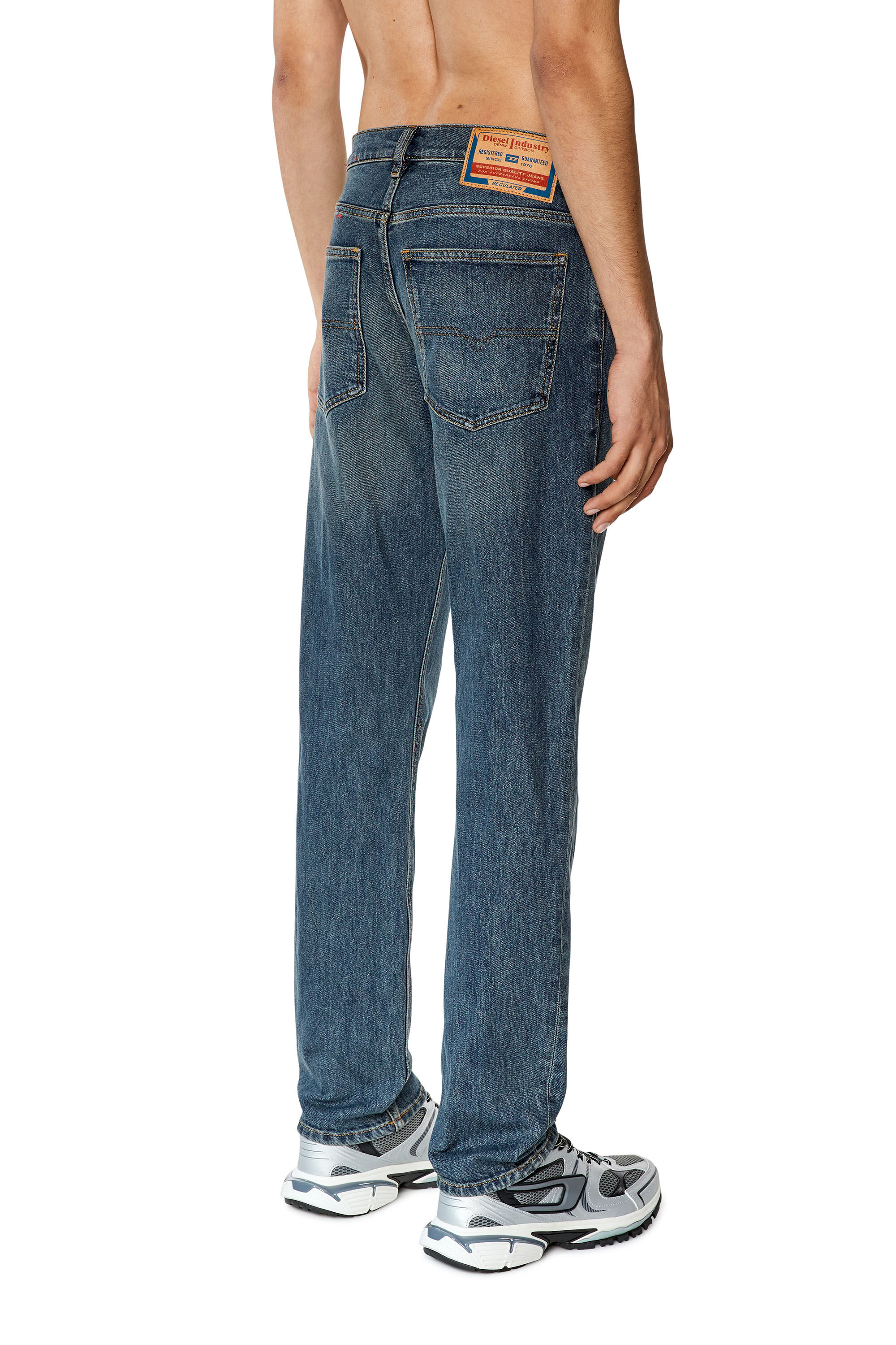 Diesel - Straight Jeans 1995 D-Sark 09F74, Medium blue - Image 4