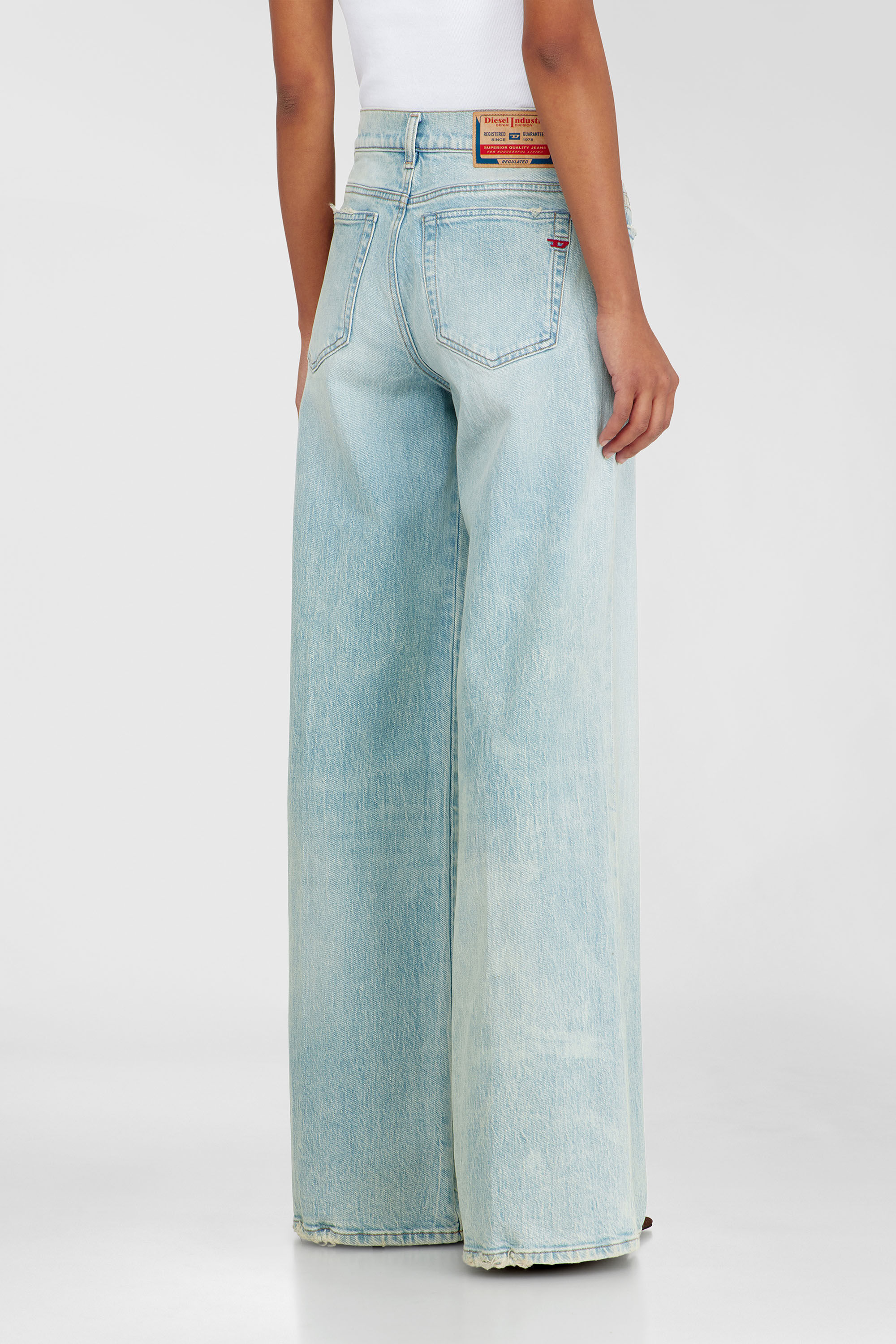 Diesel - Woman's Flare Jeans 1978 D-Akemi 0KBBX, Light Blue - 5