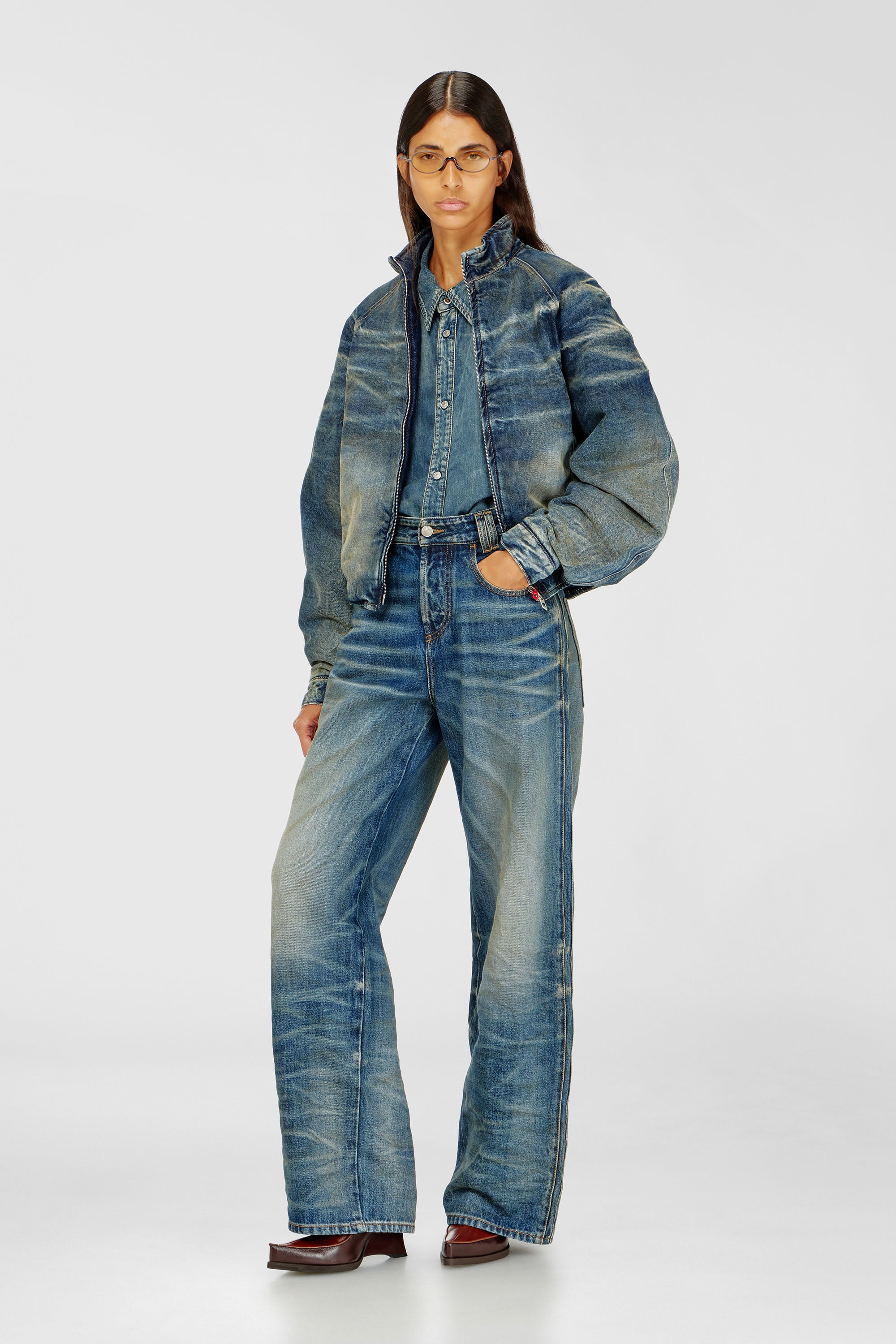 Diesel - Unisex's Relaxed Jeans 1982 D-Hakou 007GC, Medium blue - 1