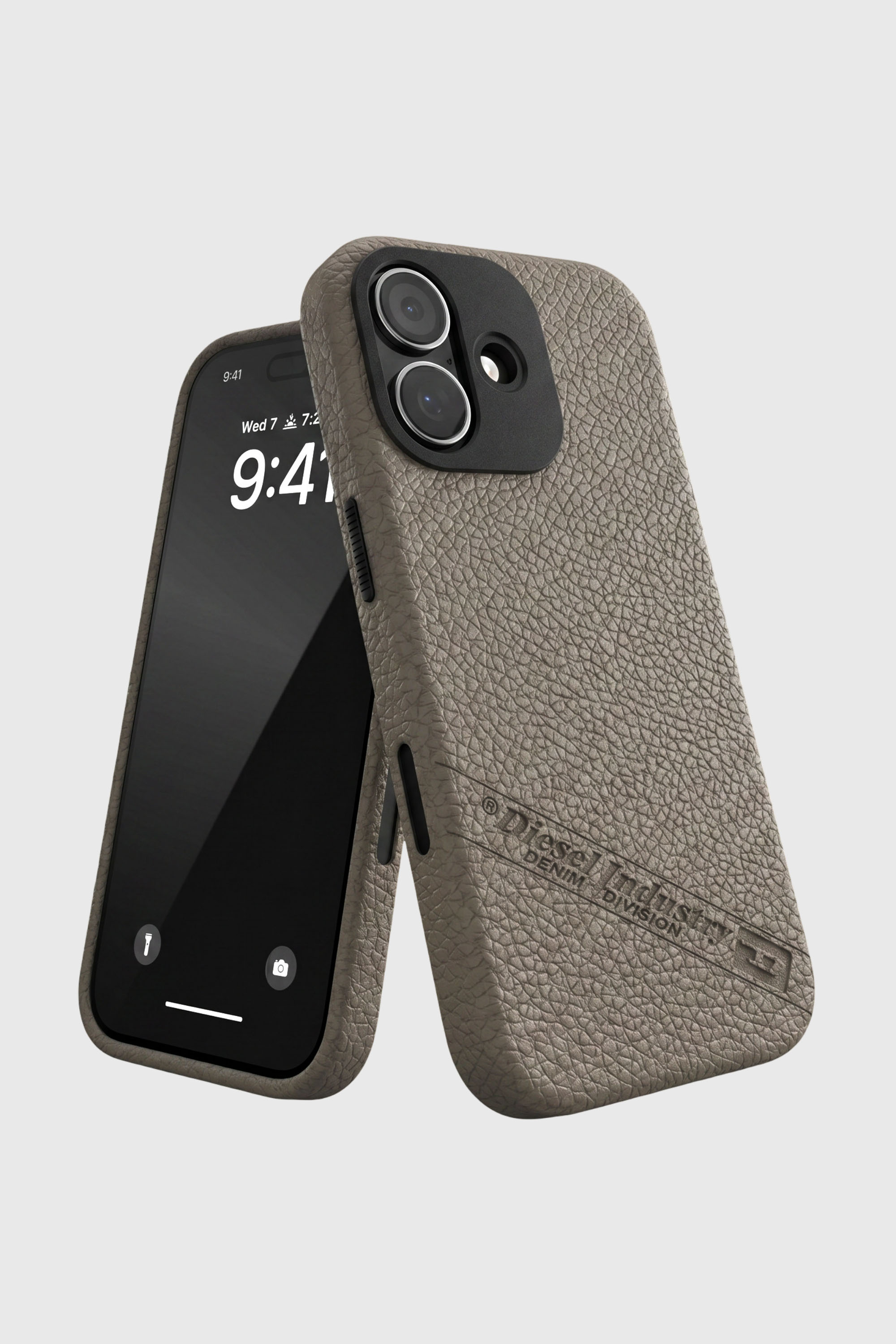 Diesel - 60643 MOULDED CASE, Unisex's Flag D case with MagSafe for iPhone 17 in Beige - 6