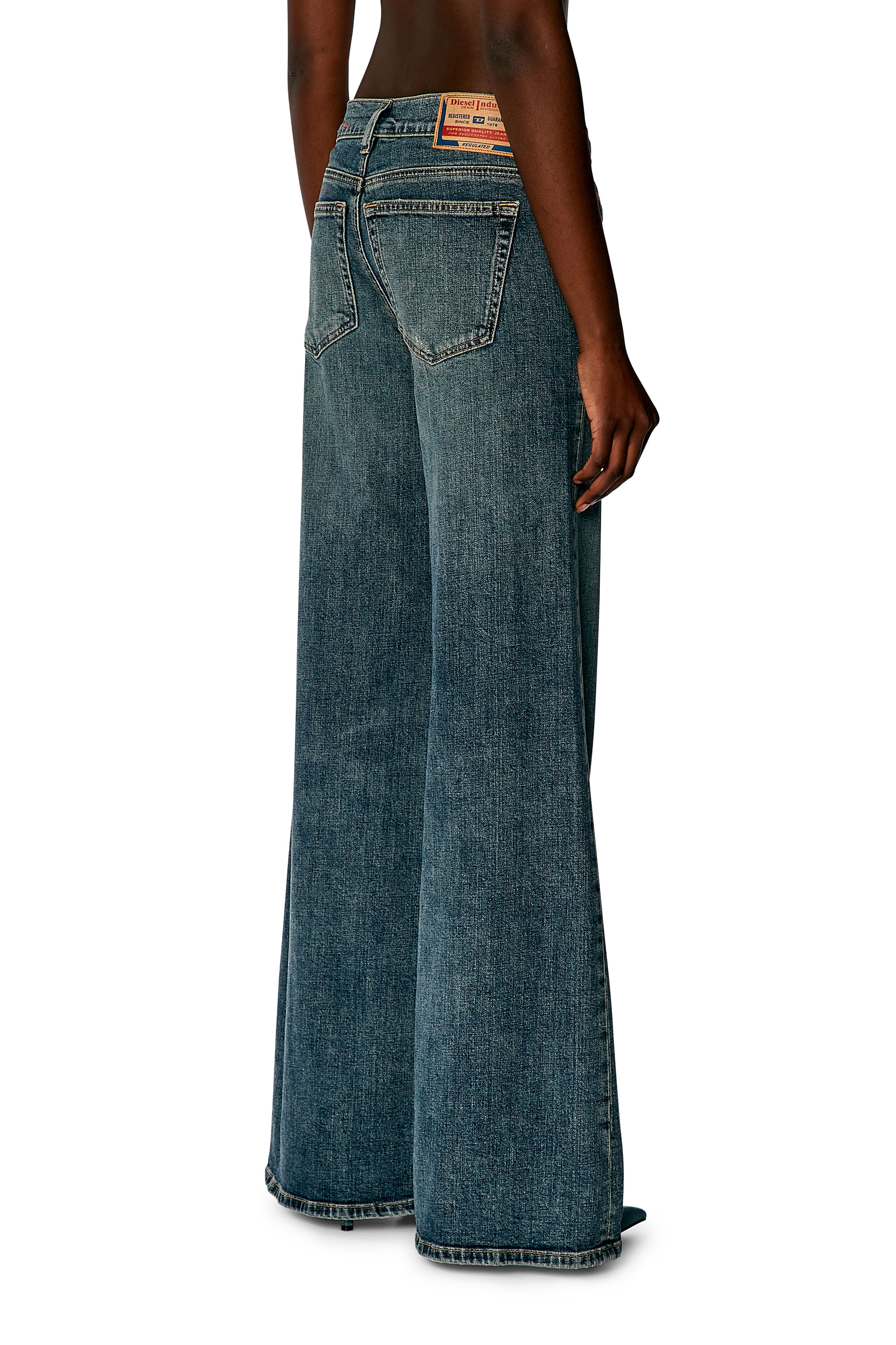 Diesel - Bootcut and Flare Jeans 1978 D-Akemi 0DQAC, Medium blue - Image 3