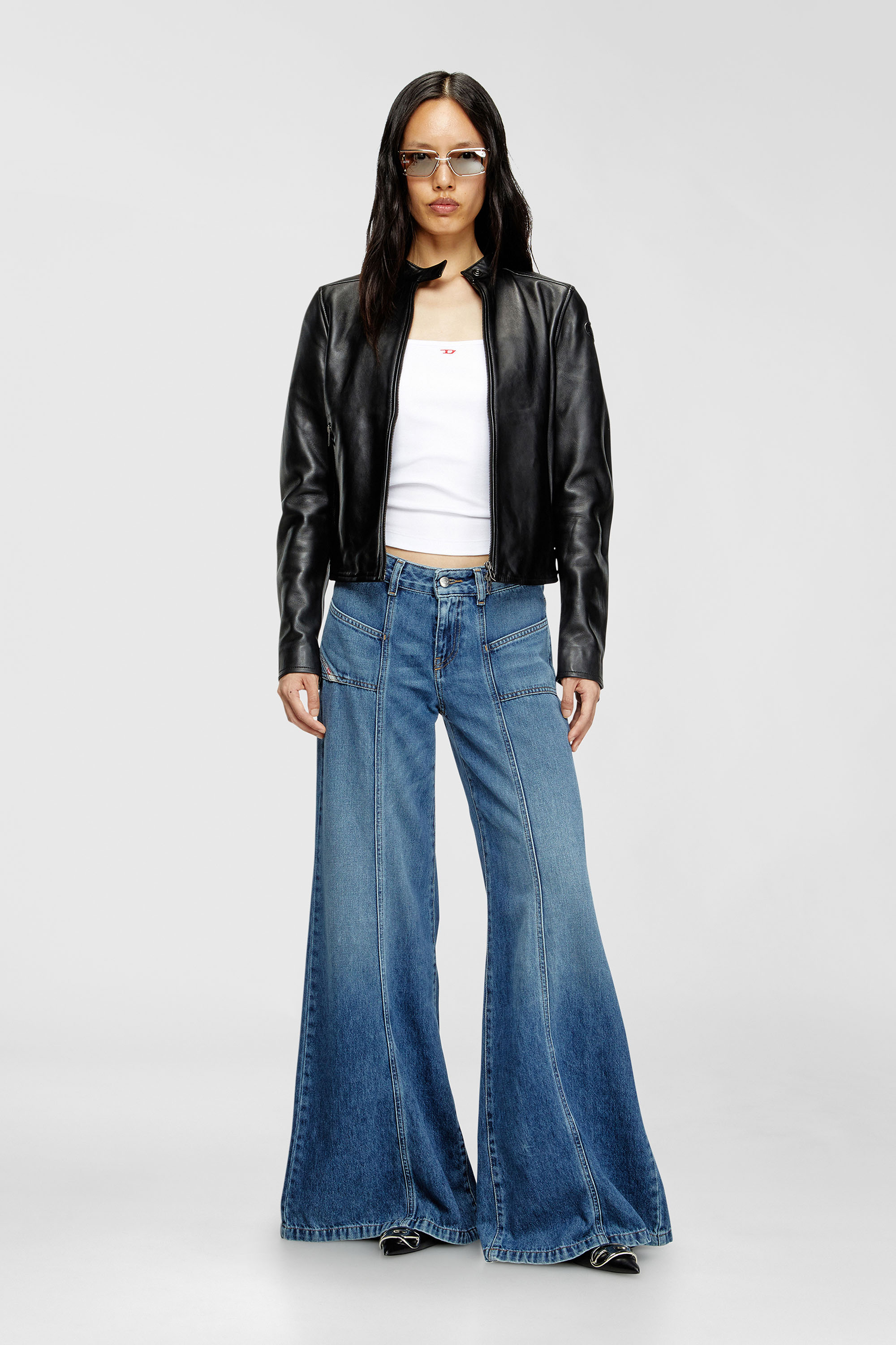 Flare Jeans D-Akii 09M56