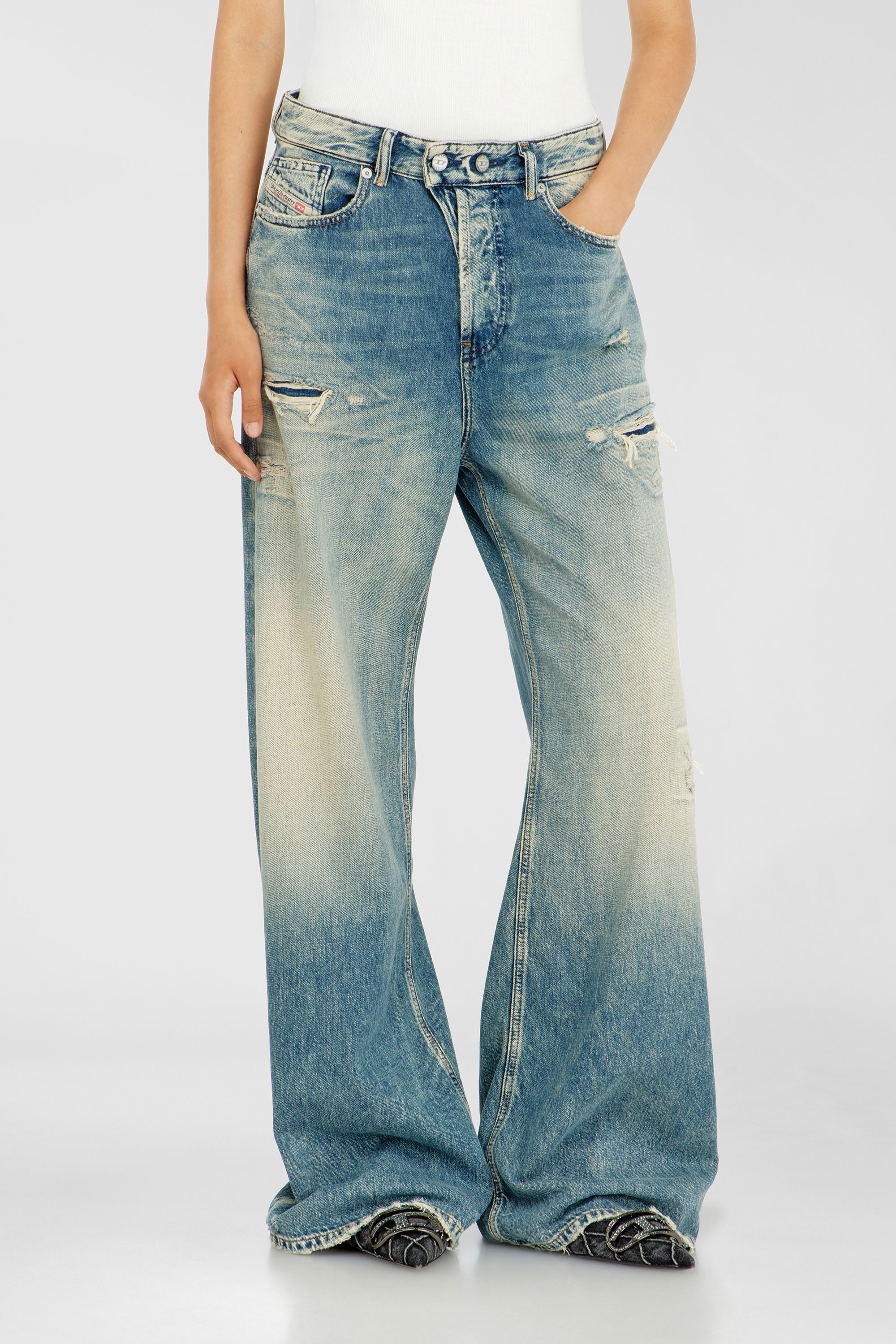 Diesel - Woman's Relaxed Jeans 1996 D-Sire 09P62, Medium blue - 4