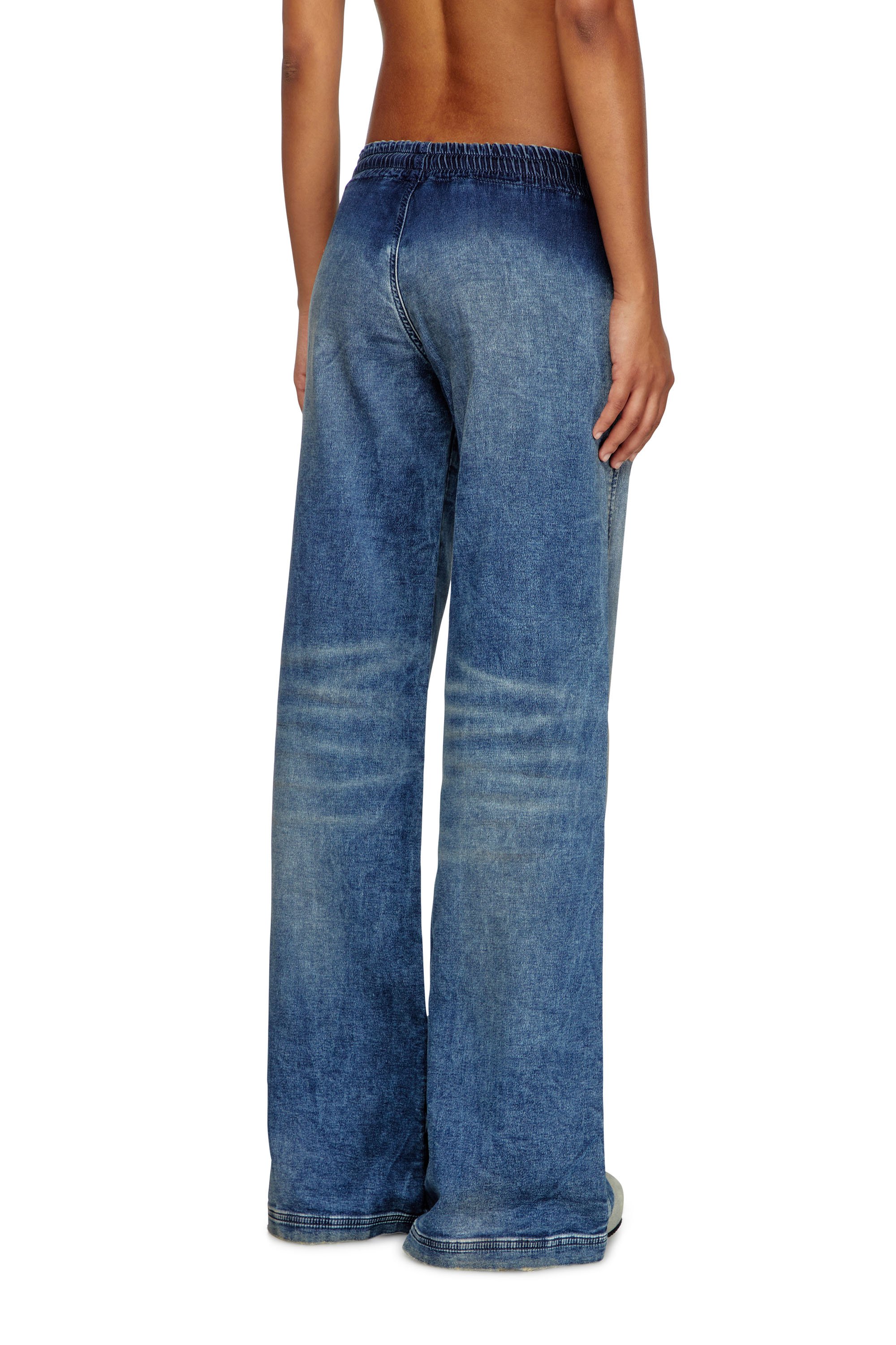 Diesel - Woman's Relaxed 2078 D-Ainty Joggjeans® 068PQ, Medium blue - 4