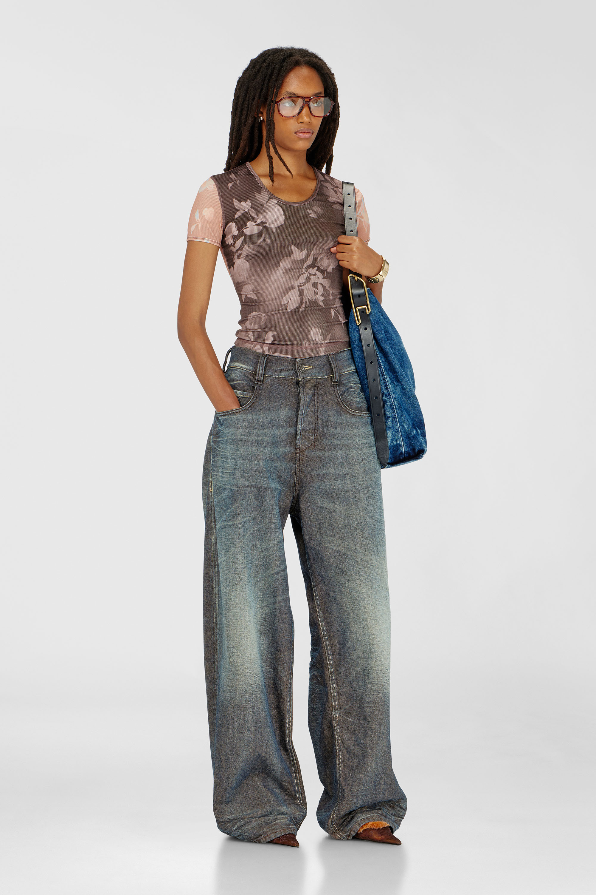 Diesel - T-ELENEWU, Woman's Top in floral-print ribbed jersey in Brown/Pink - 1