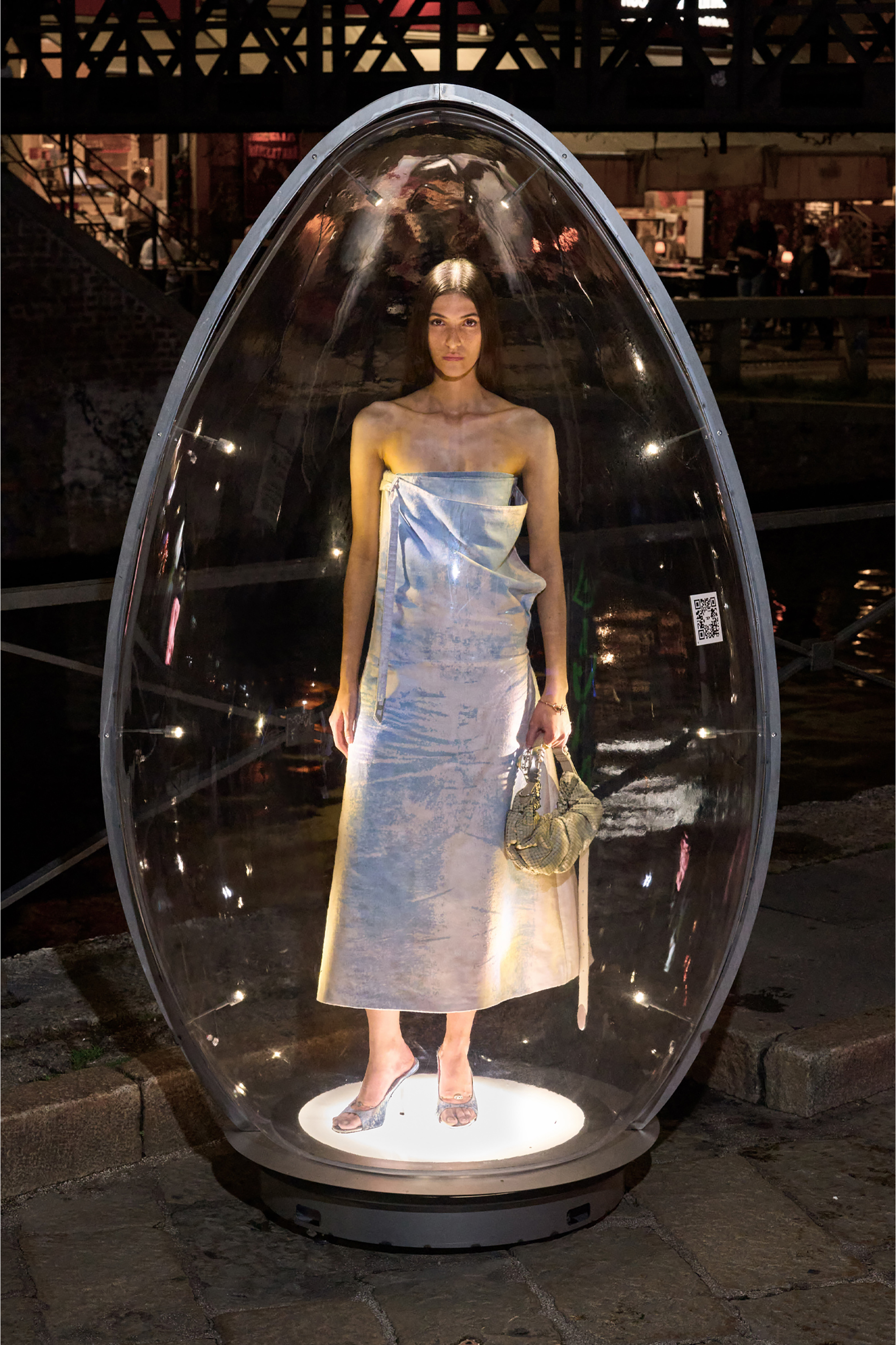 Diesel - GRAB-D HOBO S, Woman's Grab-D-Scrunched hobo bag in textured leather in Beige - 6