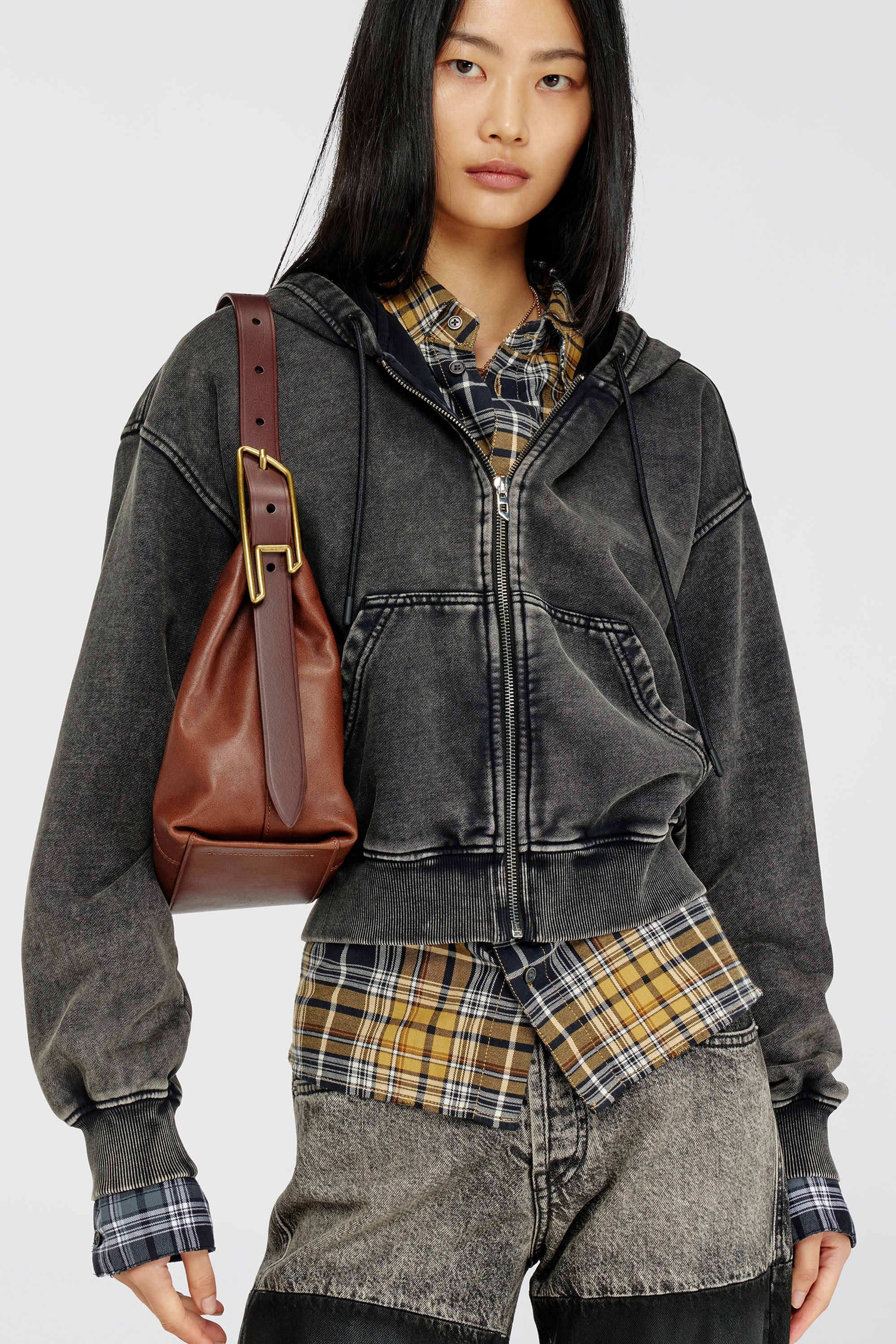 Diesel - D-LINE HOBO S, Woman's D-Line-Shoulder bag in leather in Dark Brown - 3