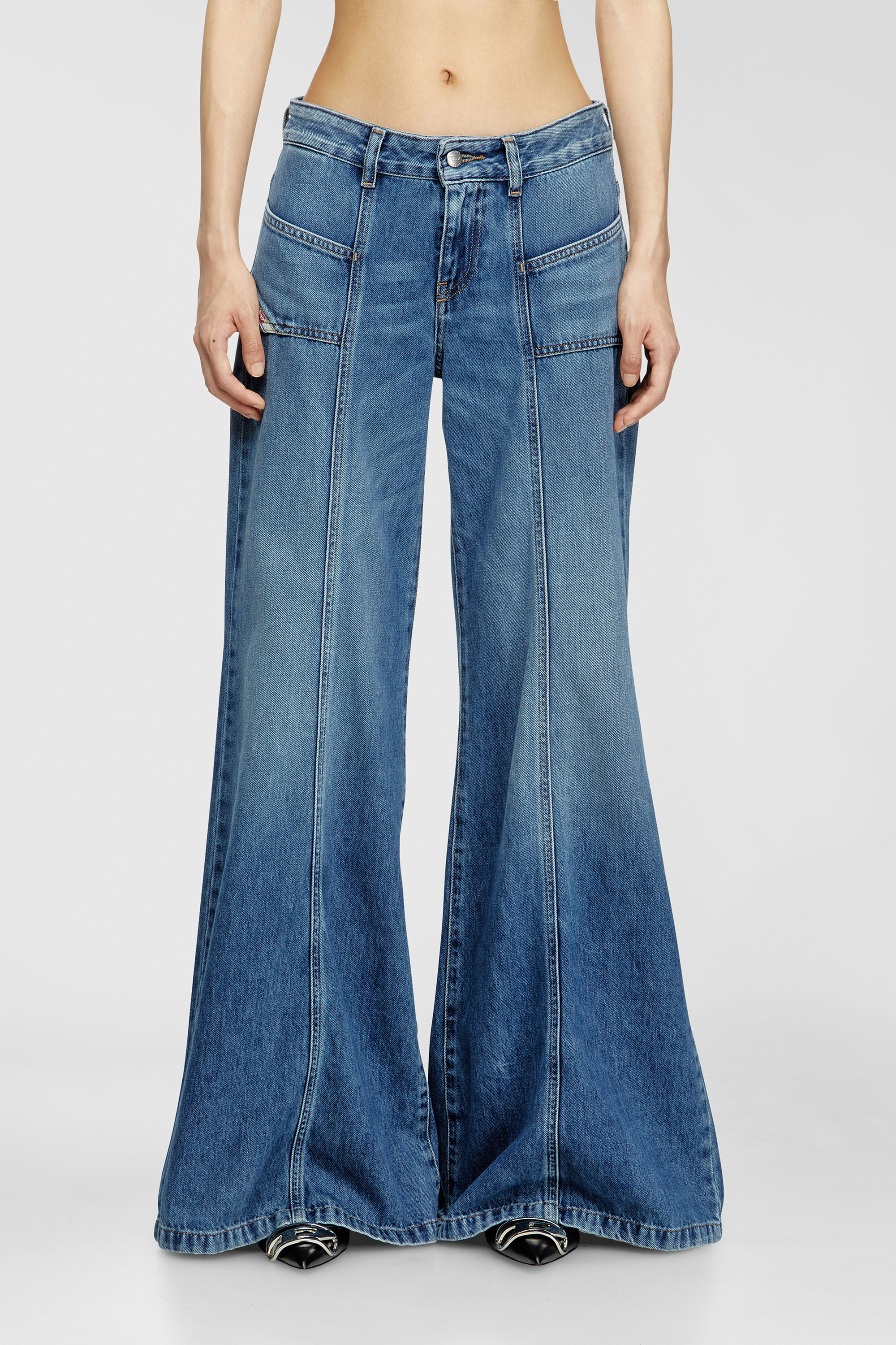 Diesel - Woman's Flare Jeans D-Akii 09M56, Medium blue - 2