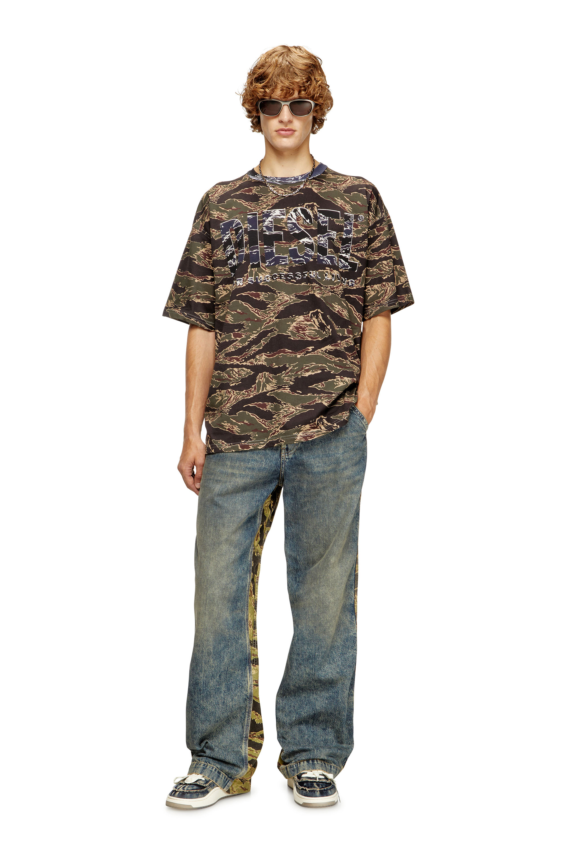 Diesel - T-BOXT-T22, Man's Camo T-shirt with camo logo in Military Green - 2