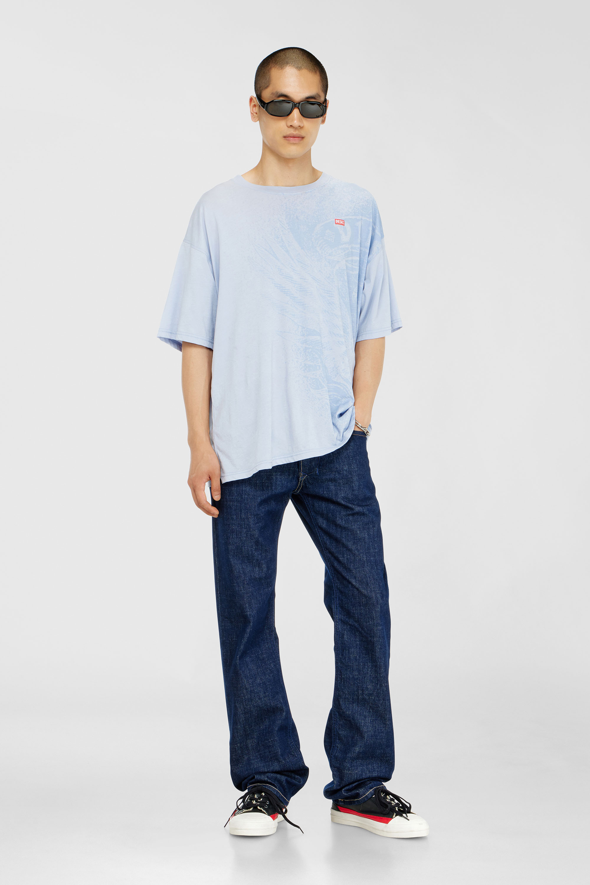 Relaxed T-shirt with pigment prints