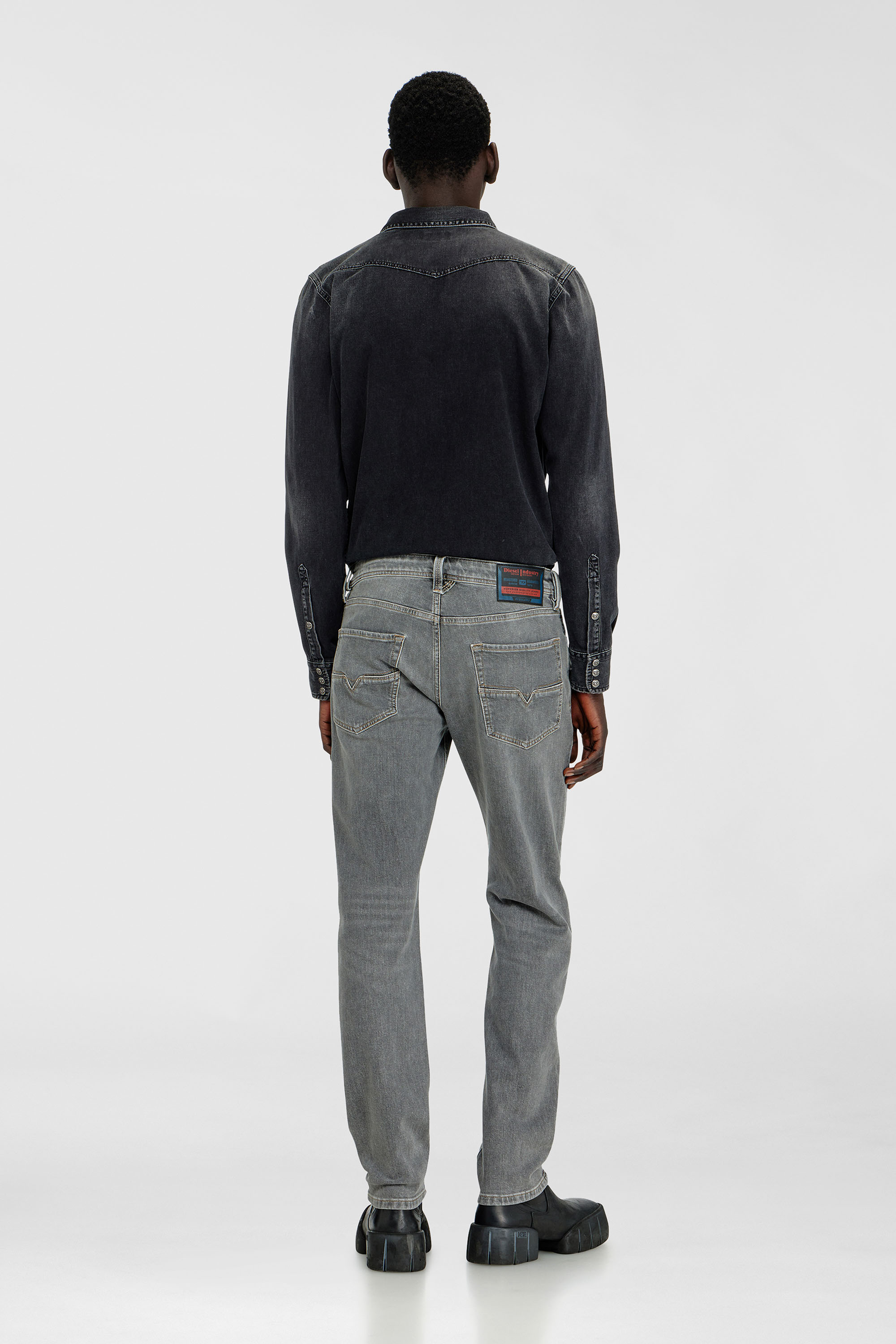 Diesel - Man's Regular Jeans 1986 Larkee-Beex 0KBBI, Grey - 3