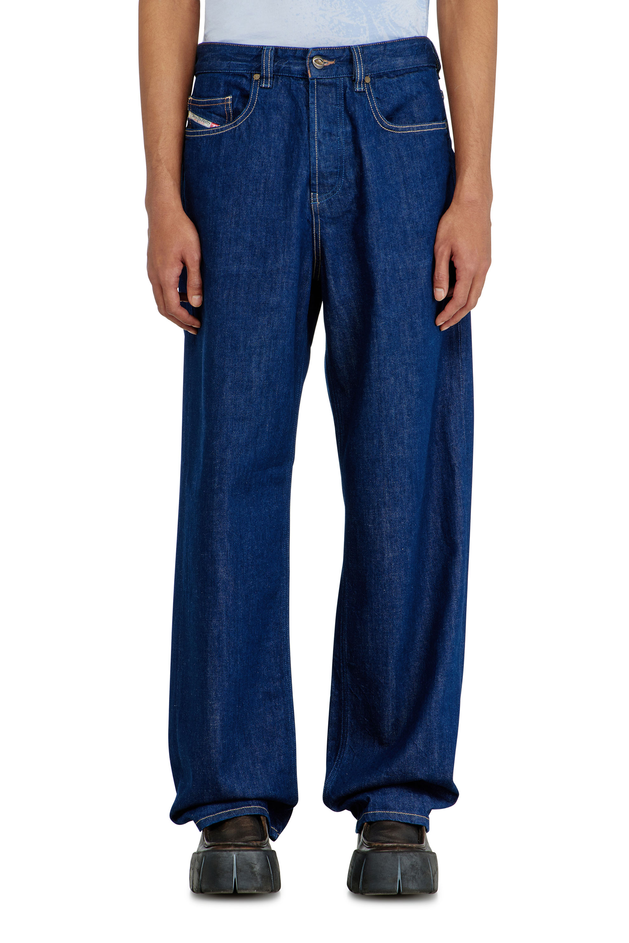 Diesel - Man's Relaxed Jeans 2001 D-Macro 09Q09, Dark Blue - 1